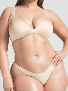 Skims wireless form super push up bra sand PL-PLG-9558W